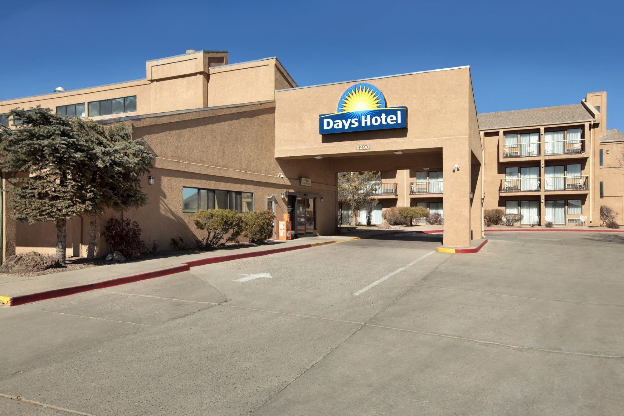 Days Hotel By Wyndham Flagstaff Exterior photo