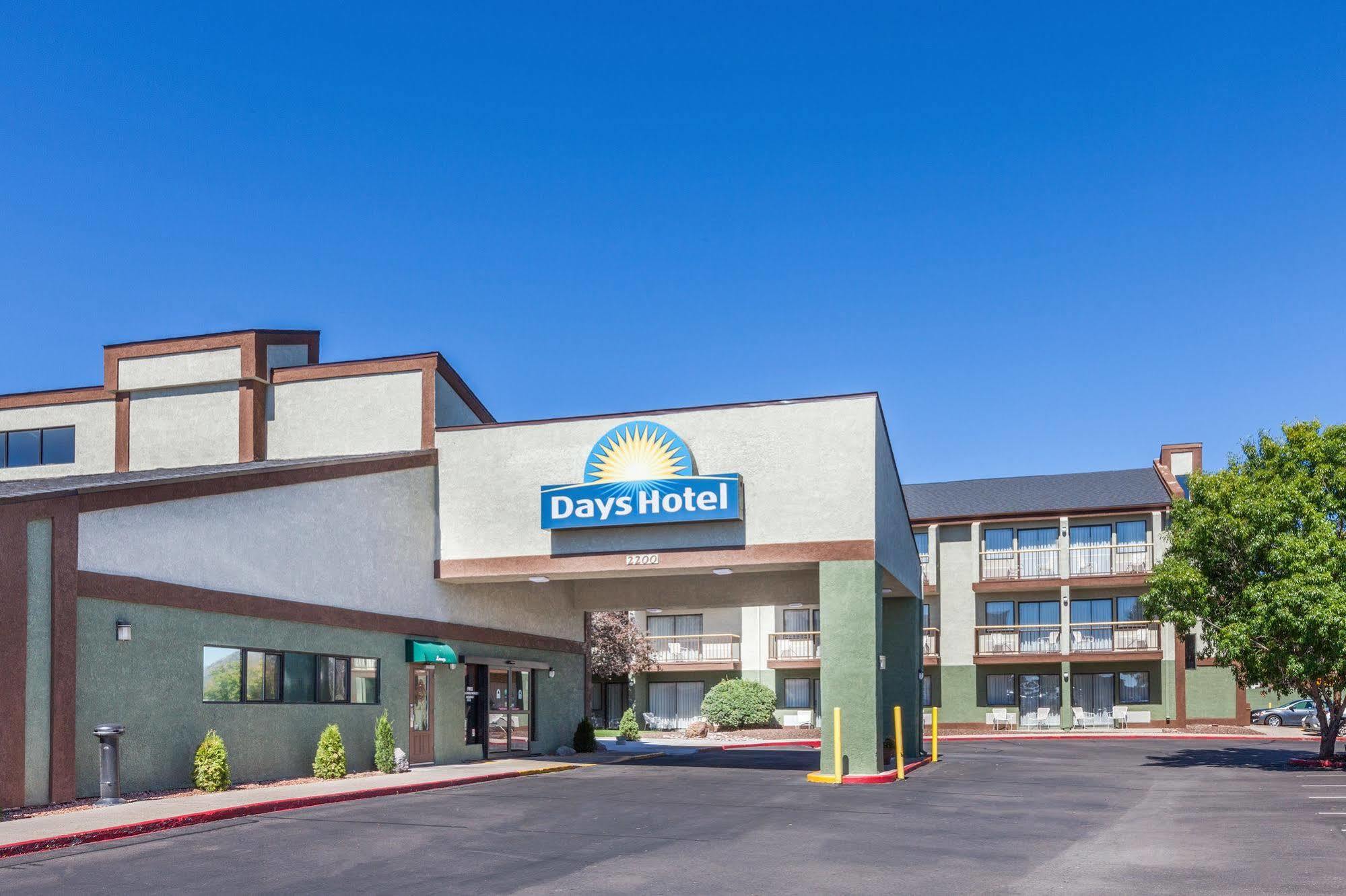 Days Hotel By Wyndham Flagstaff Exterior photo